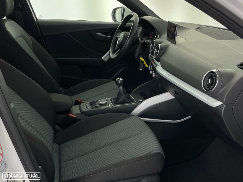 Audi Q2 1.0 TFSI Design - 23