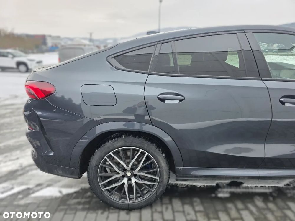 BMW X6M - 4