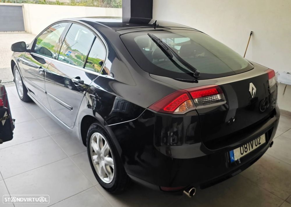 Renault Laguna 2.0 dCi Dynamique S - 4