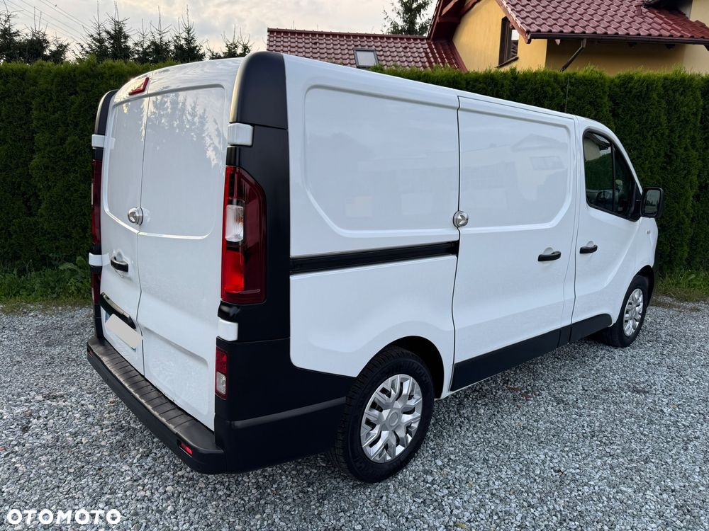 Renault Trafic - 2