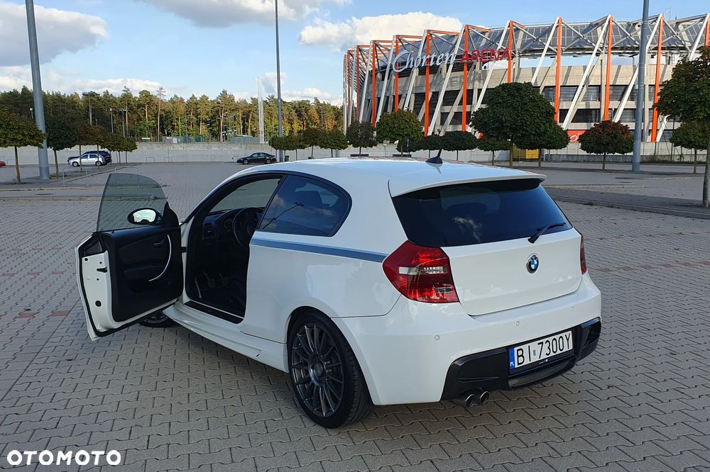 BMW Seria 1 123d - 5