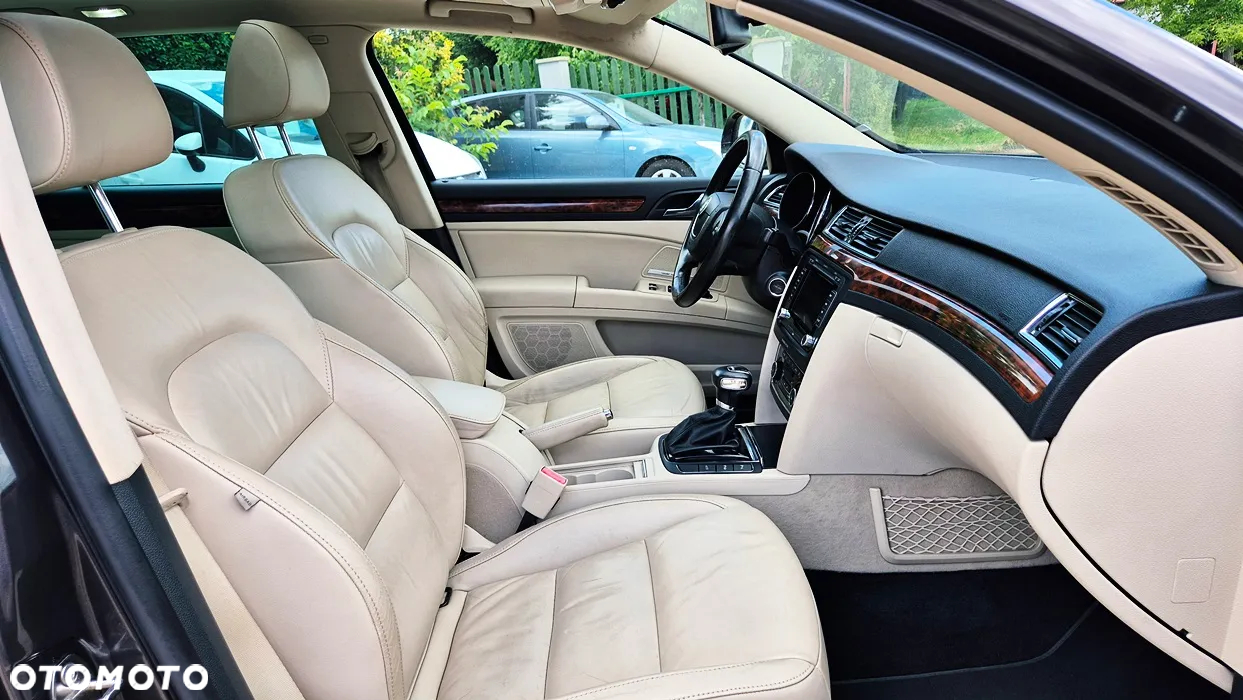 Skoda Superb 2.0 TSI Business DSG - 35