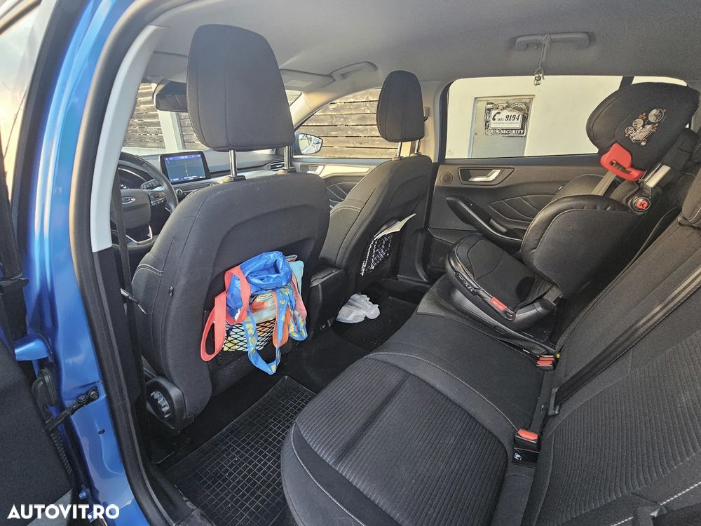 Ford Focus 2.0 EcoBlue Titanium Business - 13