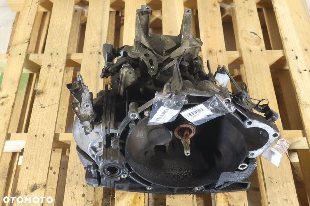 SKRZYNIA BIEGÓW 6 BIEGOWA CITROEN C5 III 2.2HDI Biturbo 20MB21 - 5