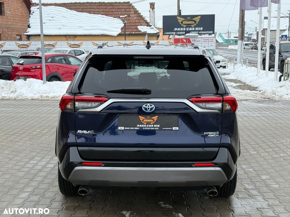 Toyota RAV4 - 7