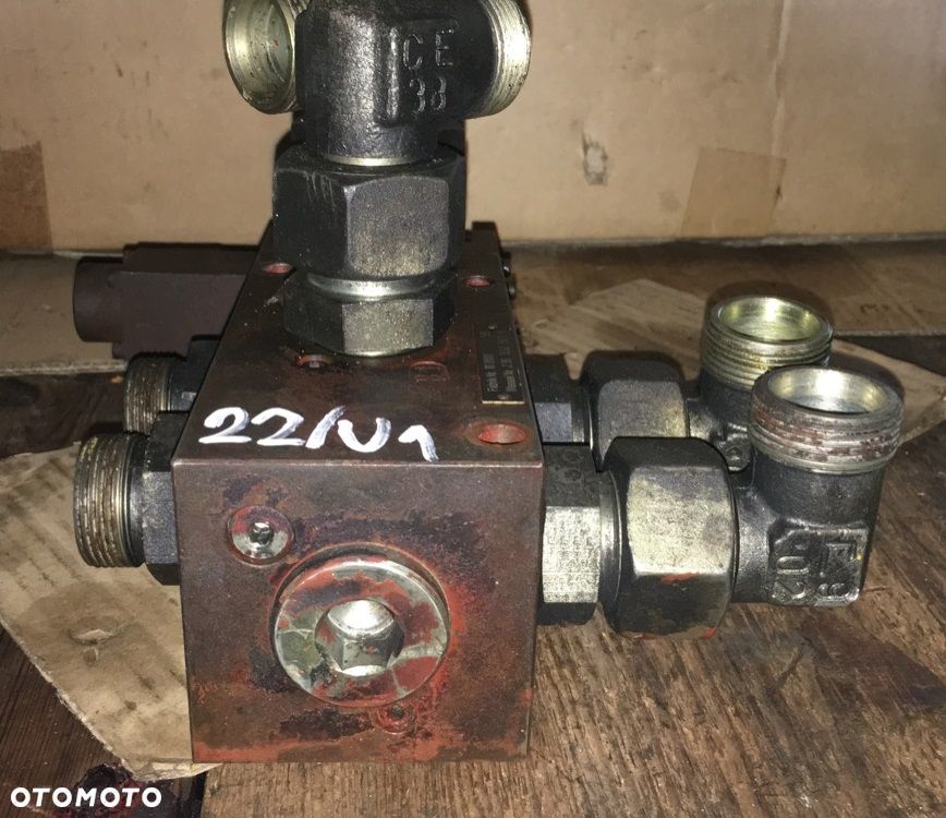 Rozdzielacz hydrauliczny Wessel Hydraulik - 4