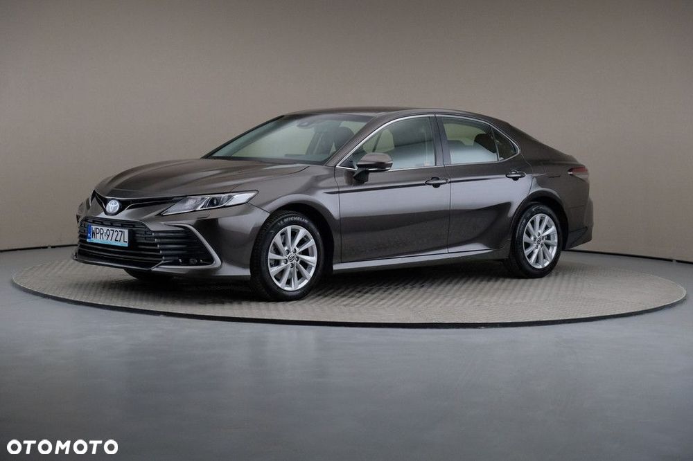 Toyota Camry 2.5 Hybrid Comfort CVT - 1