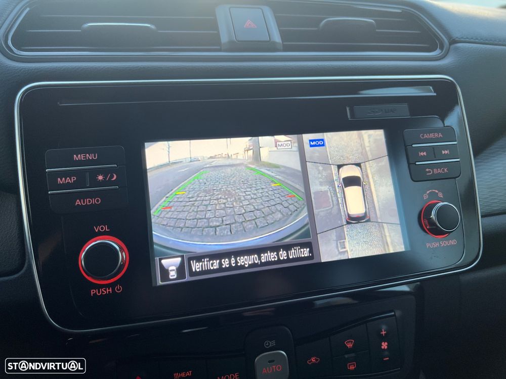 Nissan Leaf Tekna Two Tone+ProPilot Park - 26