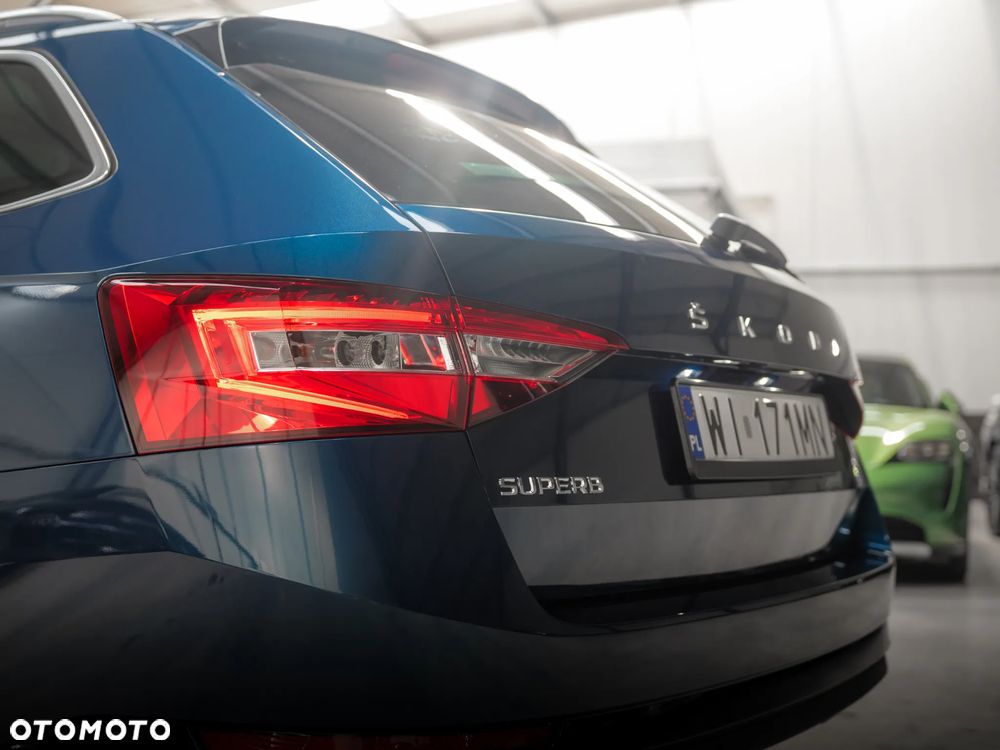Skoda Superb 2.0 TDI SCR Ambition - 8