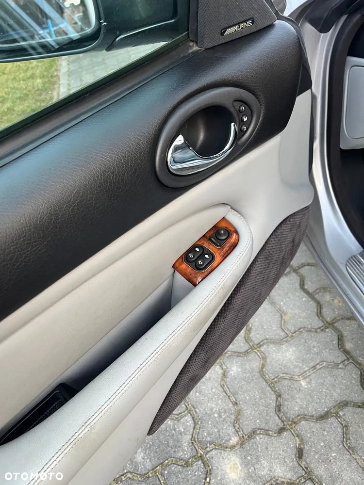 Jaguar XK8 Cabriolet - 18