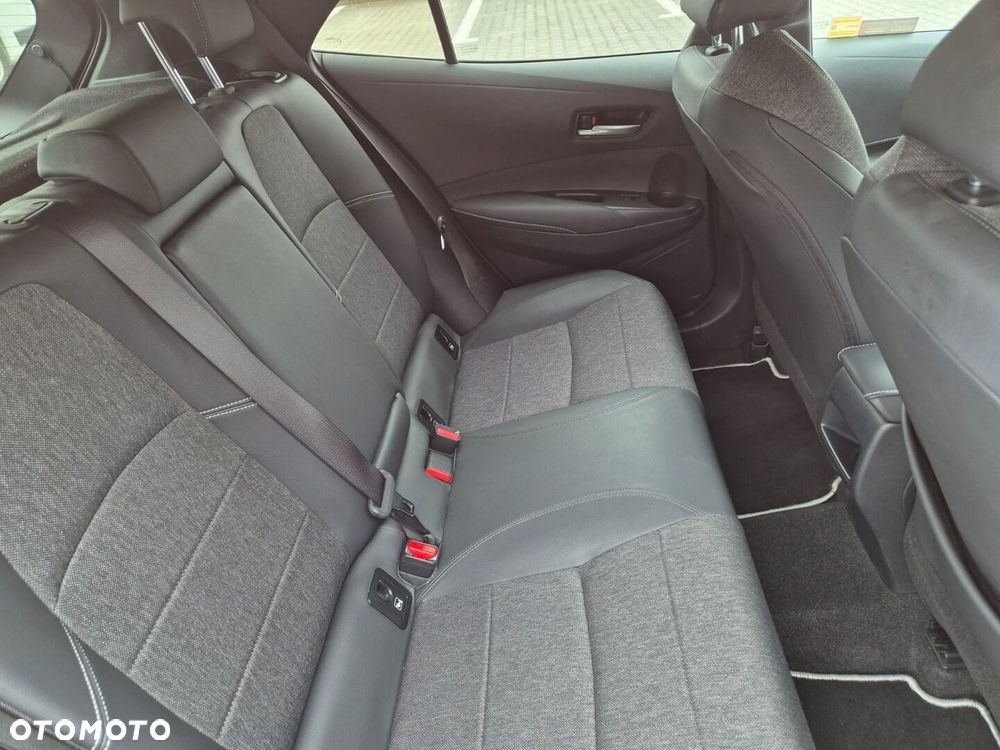 Toyota Corolla 1.8 Hybrid Style - 16
