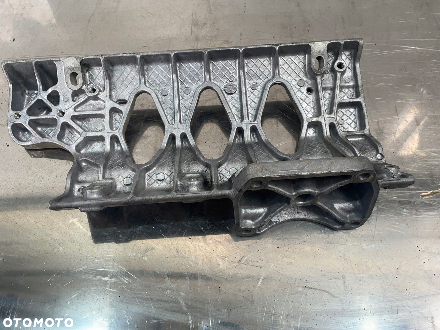 Mocowanie Filtra Paliwa Scania R 500 V8 1505714 - 2