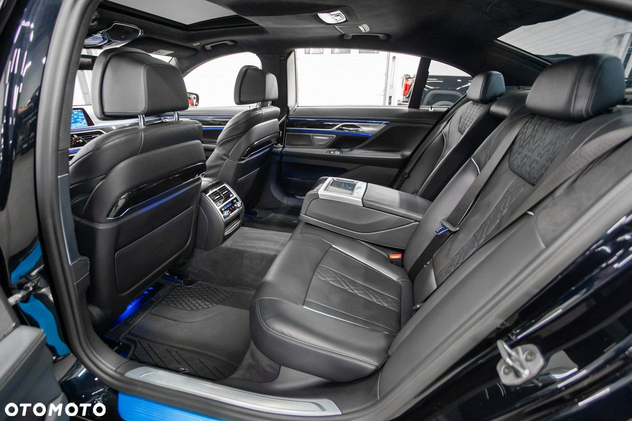 BMW Seria 7 - 20
