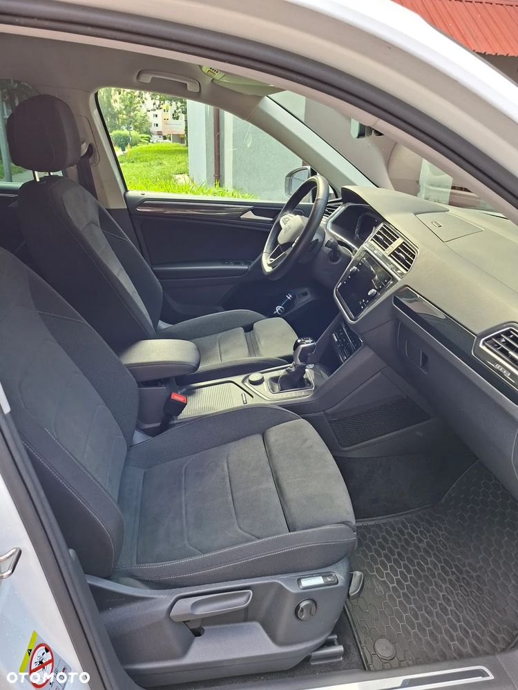 Volkswagen Tiguan 2.0 TDI SCR 4Mot Elegance DSG - 12