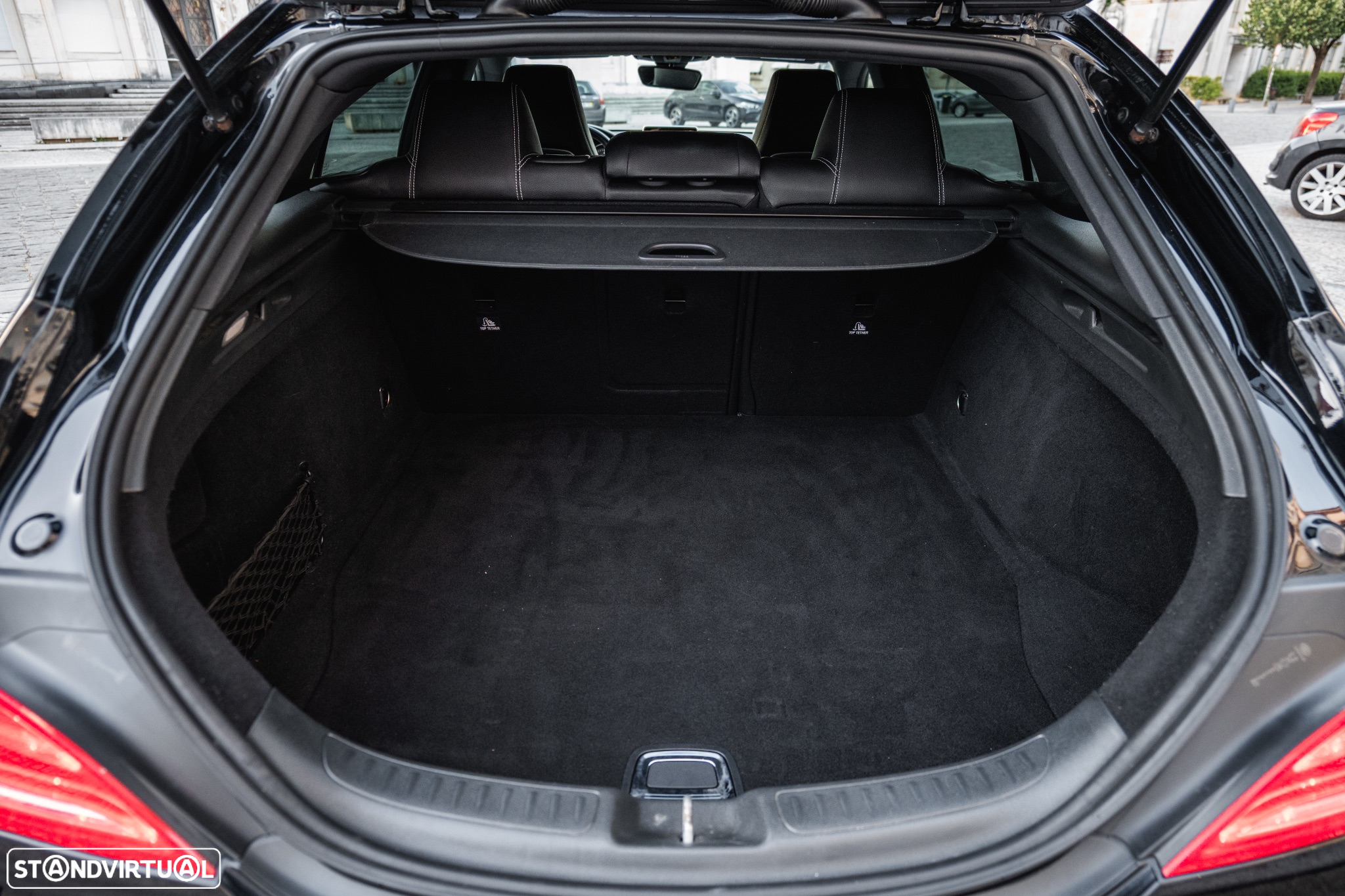 Mercedes-Benz CLA 200 d Shooting Brake Urban - 22