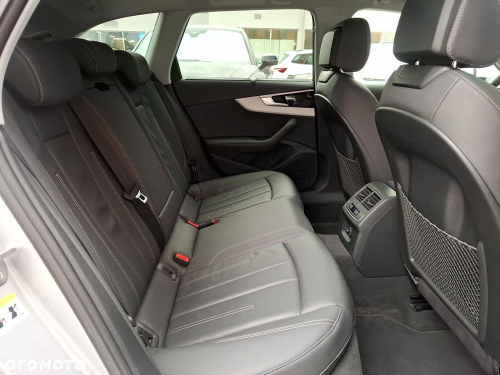 Audi A4 Allroad - 11