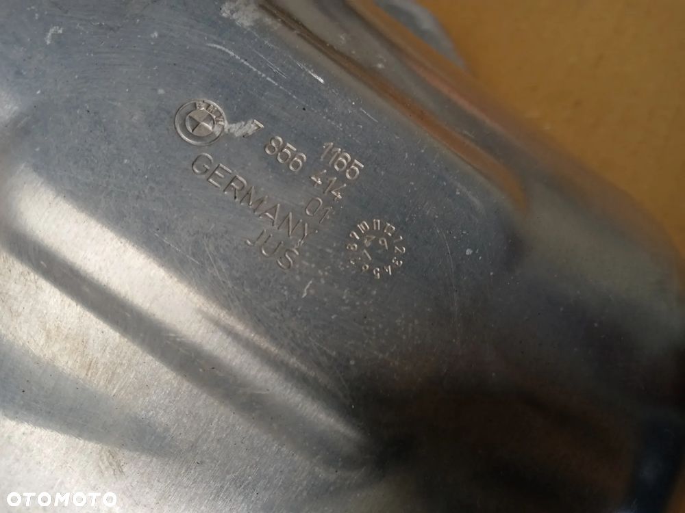 Osłona termiczna turbiny wydechu BMW M5 G30 F90 4.4 V8 7856414 8053526 - 4