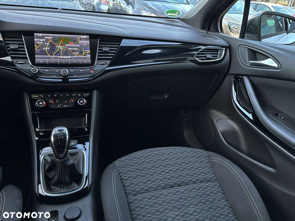 Opel Astra 1.4 T Dynamic - 26