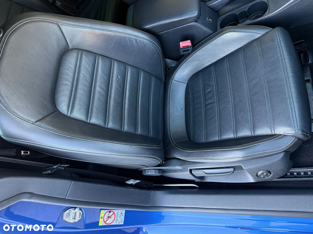 Volkswagen Scirocco 2.0 TDI DSG - 12