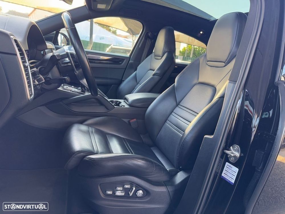 Porsche Cayenne Coupé E-Hybrid - 14