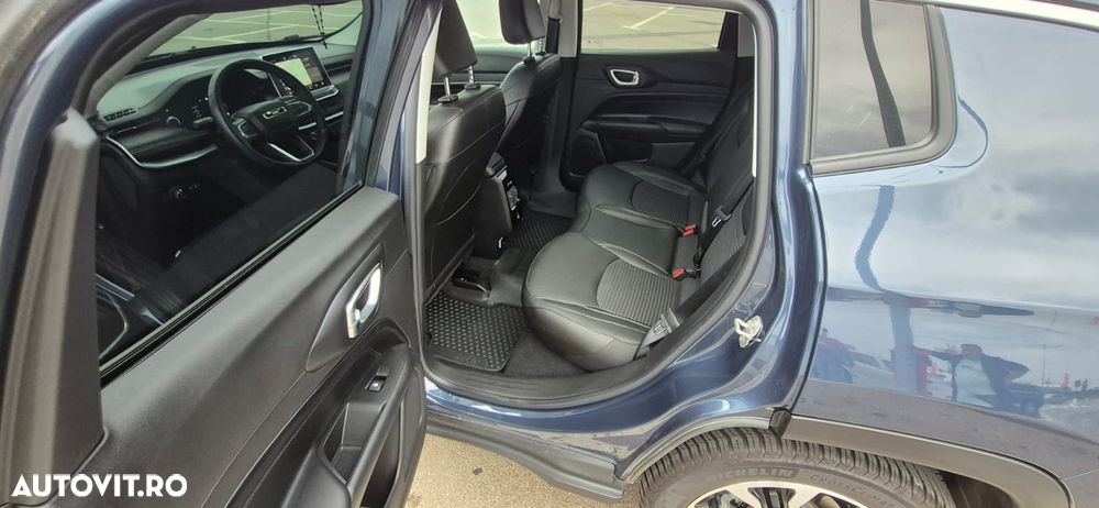 Jeep Compass - 8