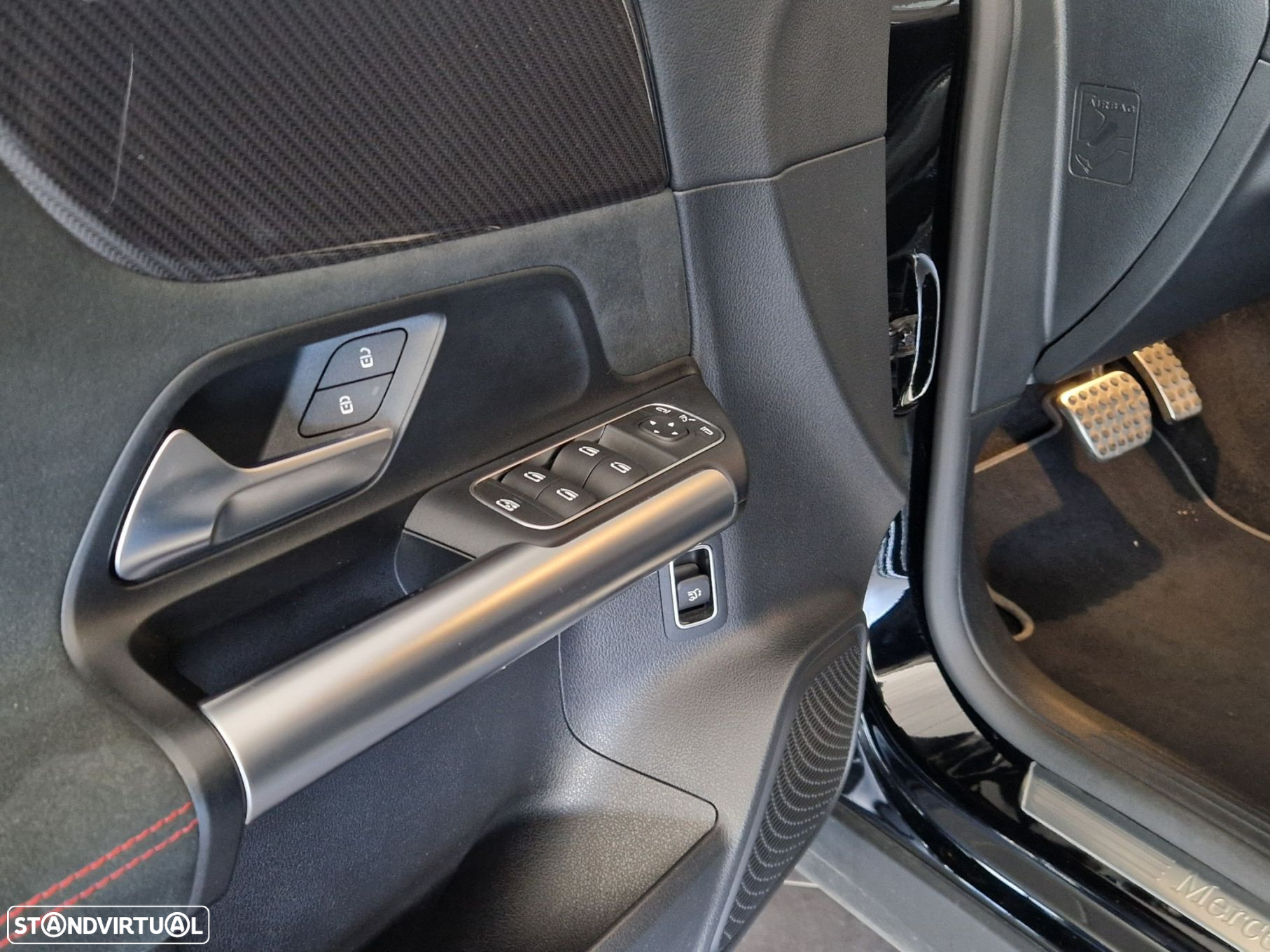 Mercedes-Benz GLA 200 AMG Line - 12