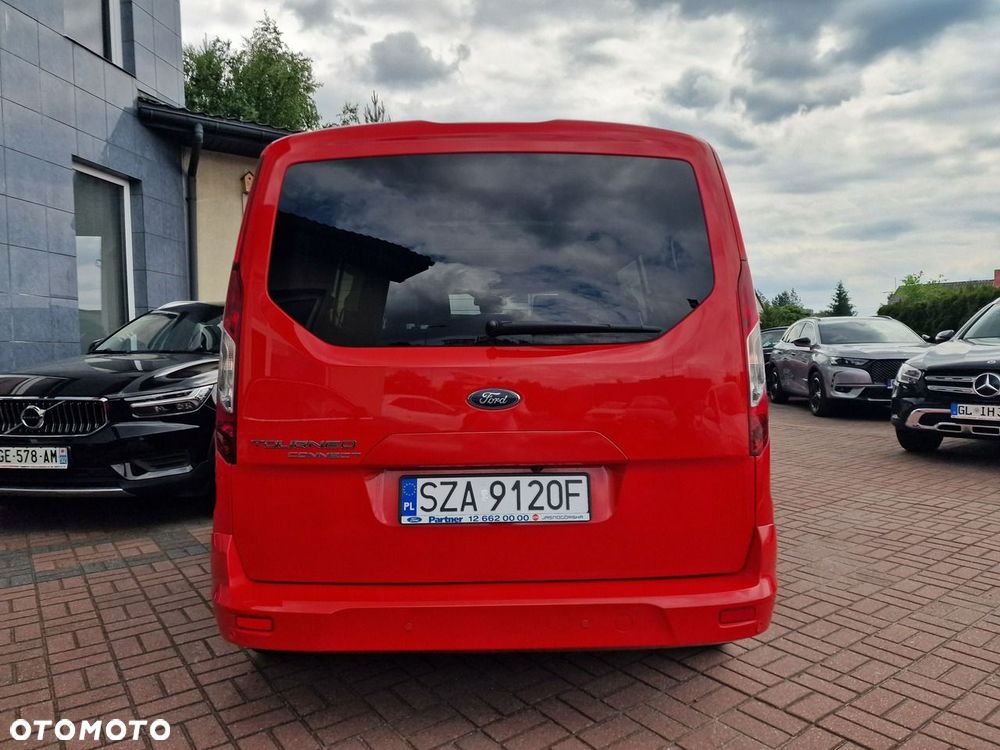 Ford Tourneo Connect Grand - 15