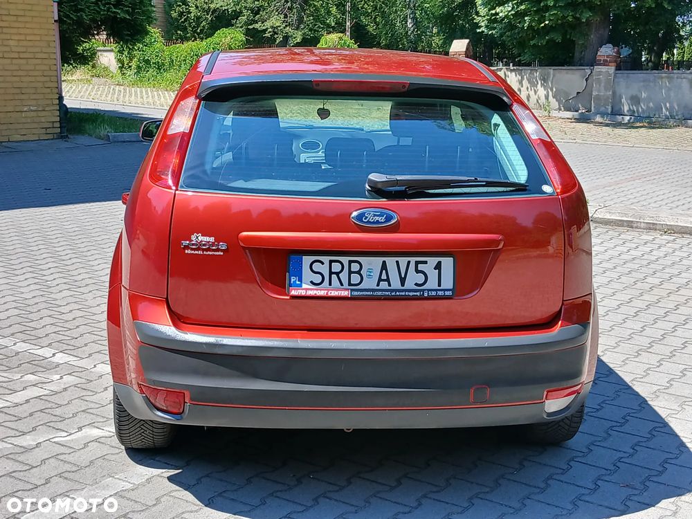 Ford Focus 1.6 Ambiente - 16