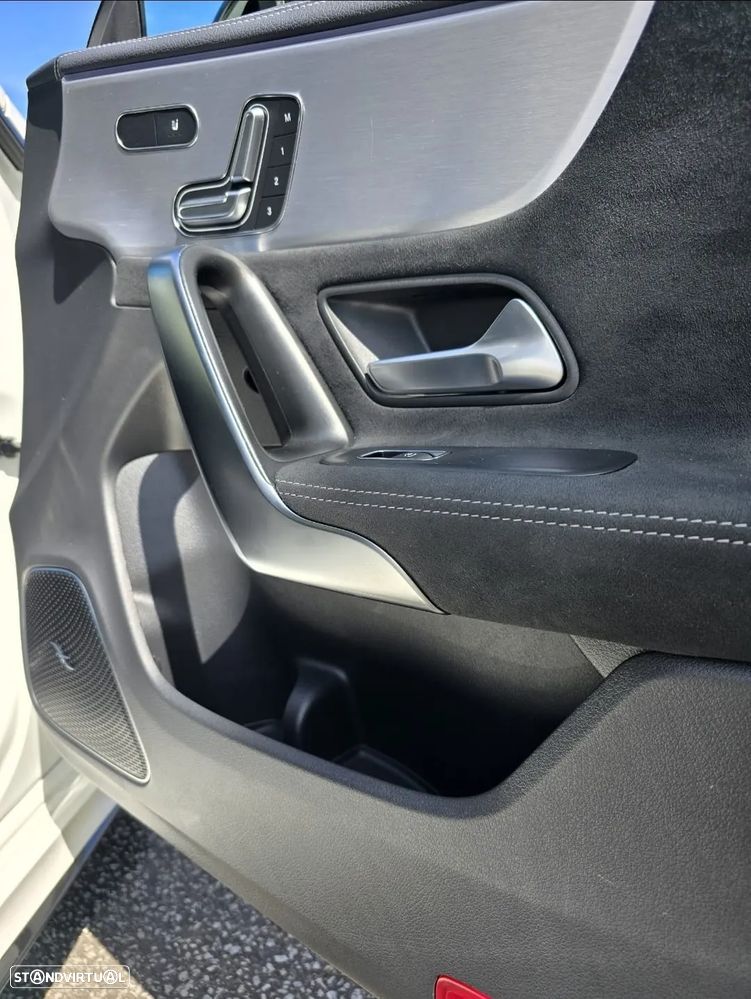 Mercedes-Benz CLA 250 e AMG Line - 18