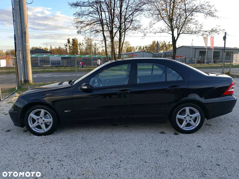 Mercedes-Benz Klasa C 220 T CDI Classic - 6