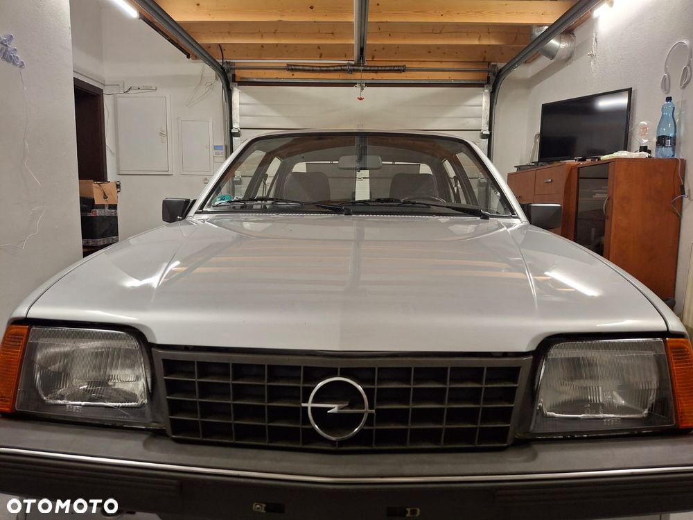 Opel Ascona 1.6 Exclusive - 27