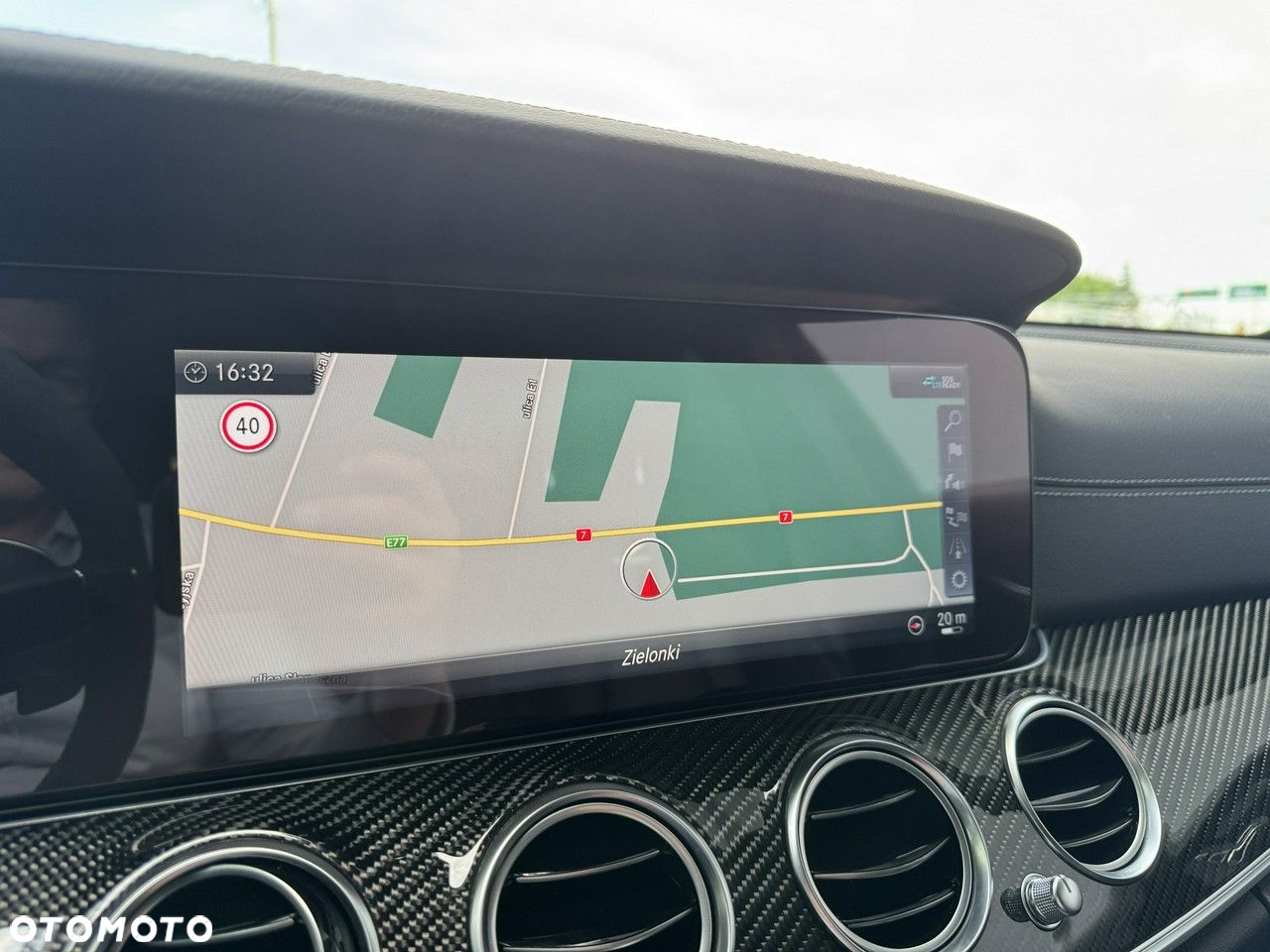 Mercedes-Benz Klasa E AMG 63 4Matic AMG Speedshift 9G-MCT - 41