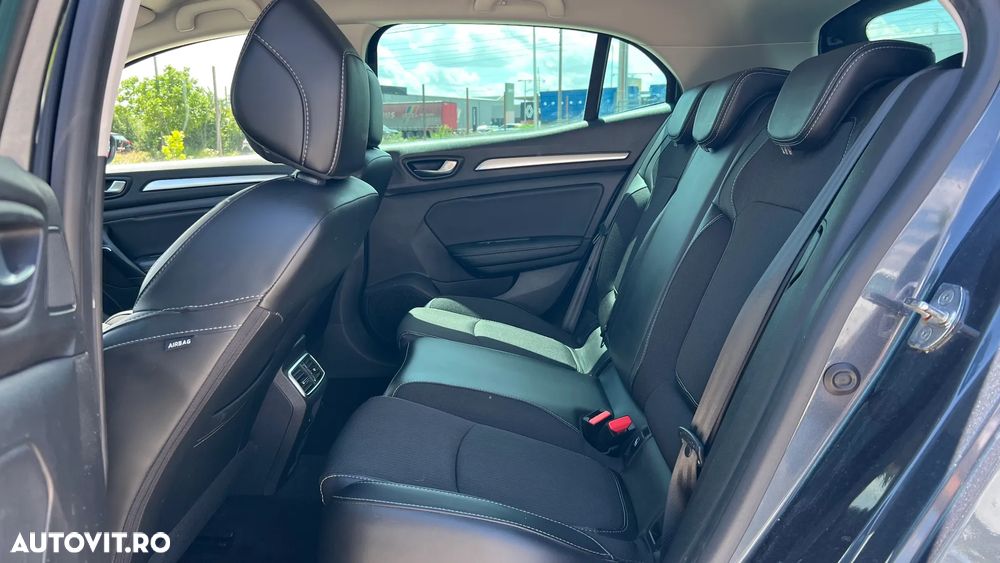 Renault Megane TCE 140 EDC Techno - 7