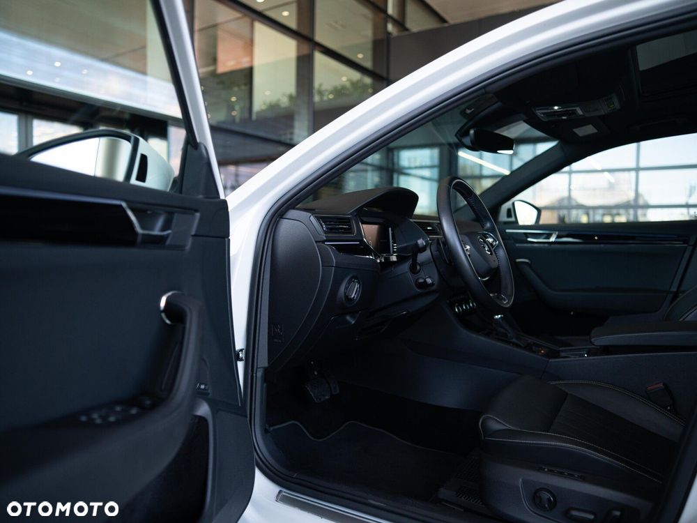 Skoda Superb 2.0 TDI SCR 4x4 L&K DSG - 9