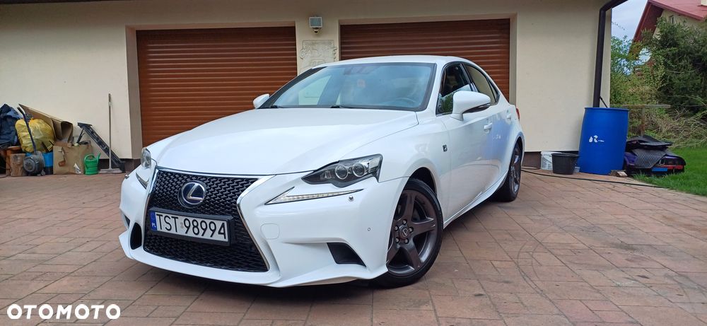 Lexus IS ver-300h-f-sport - 5