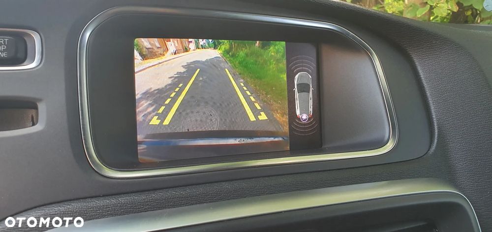 Volvo V40 D3 Geartronic RDesign - 6