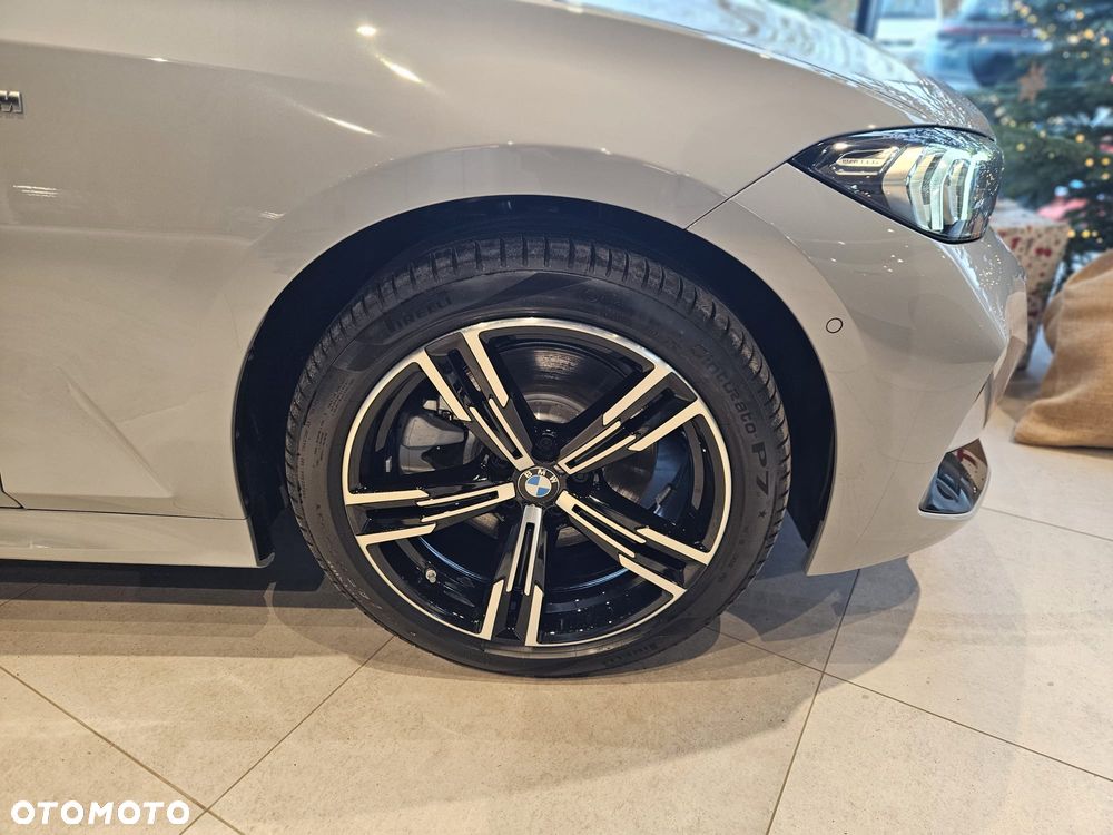 BMW Seria 3 330e - 21