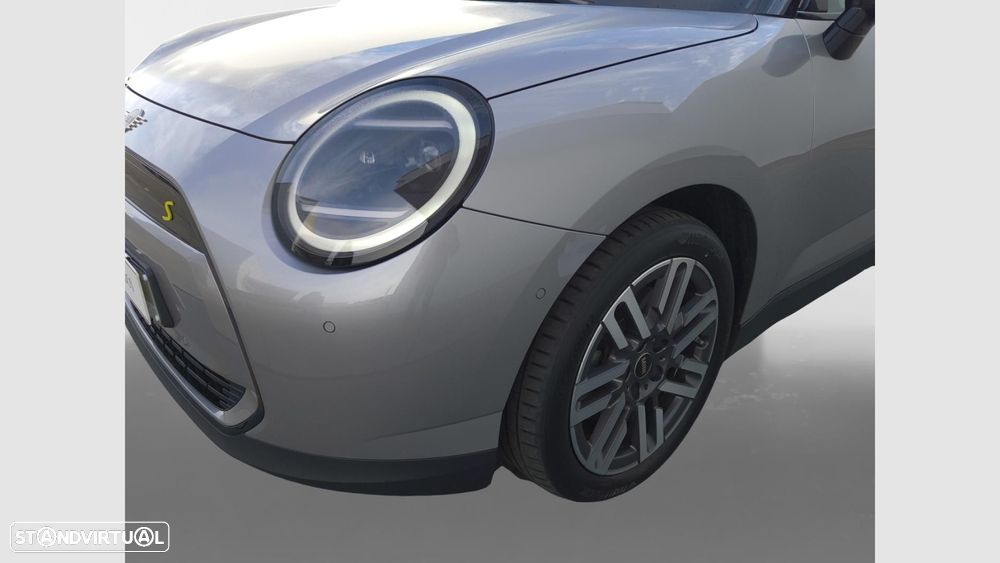 MINI 3 Portas Cooper SE Classic M — fotografia 17