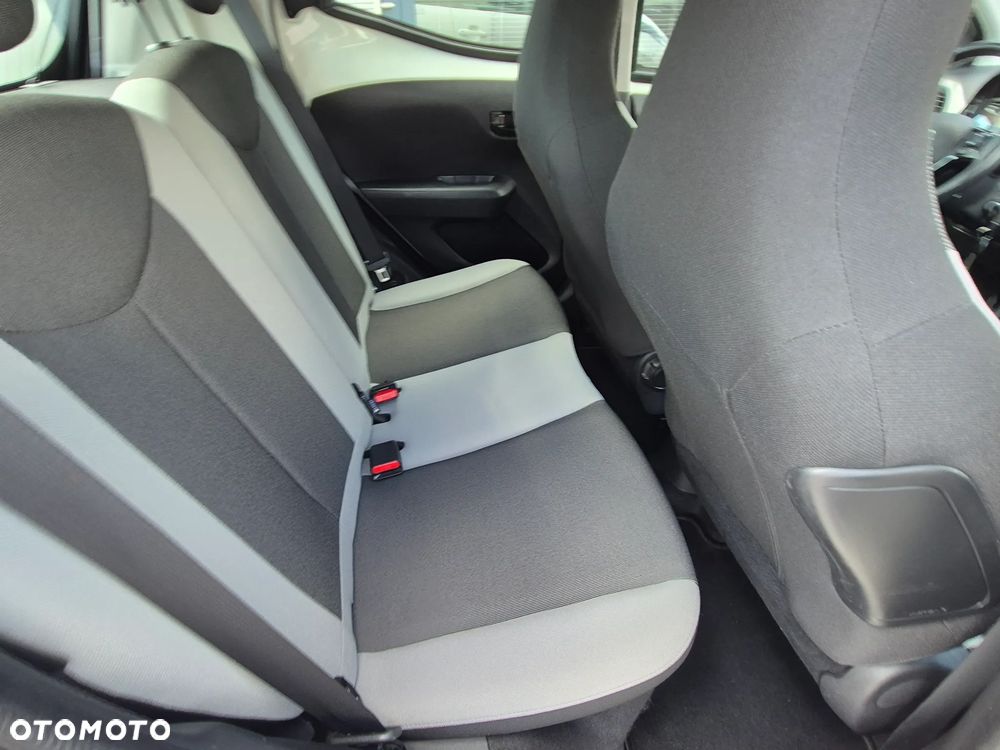 Toyota Aygo x-play Eco - 31