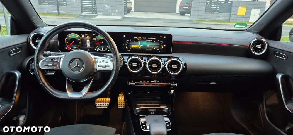 Mercedes-Benz CLA 220 d AMG Line 8G-DCT - 21