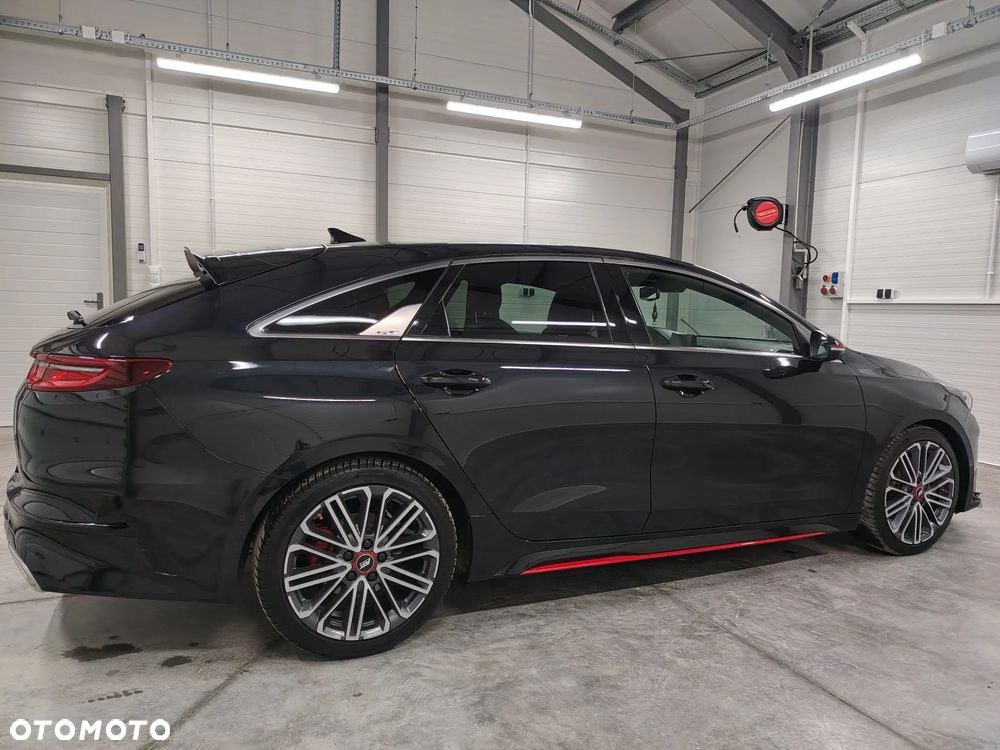 Kia ProCeed 1.6 T-GDI GT DCT - 14