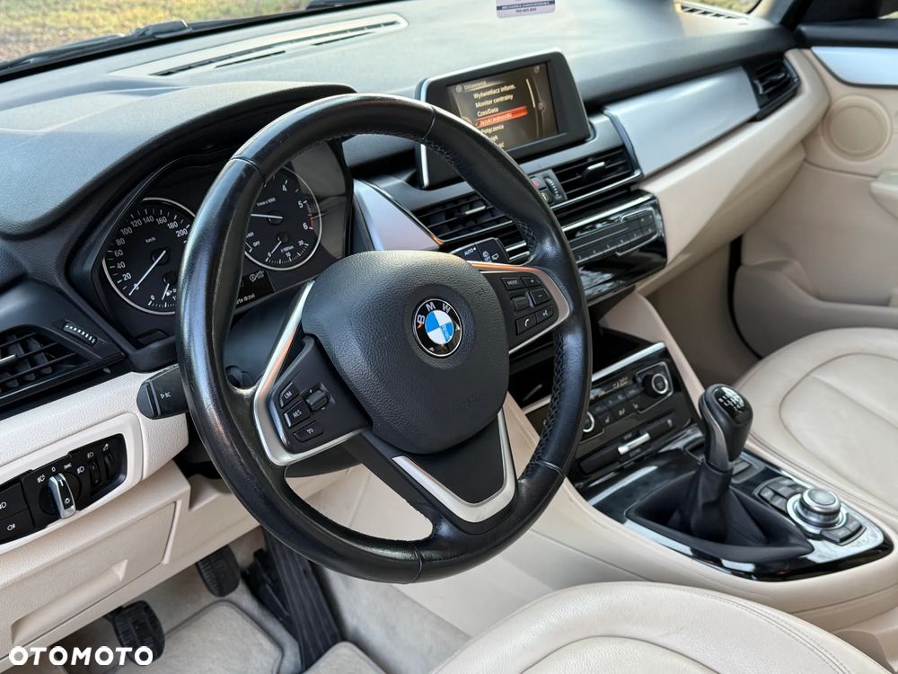 BMW Seria 2 216d Luxury Line - 14