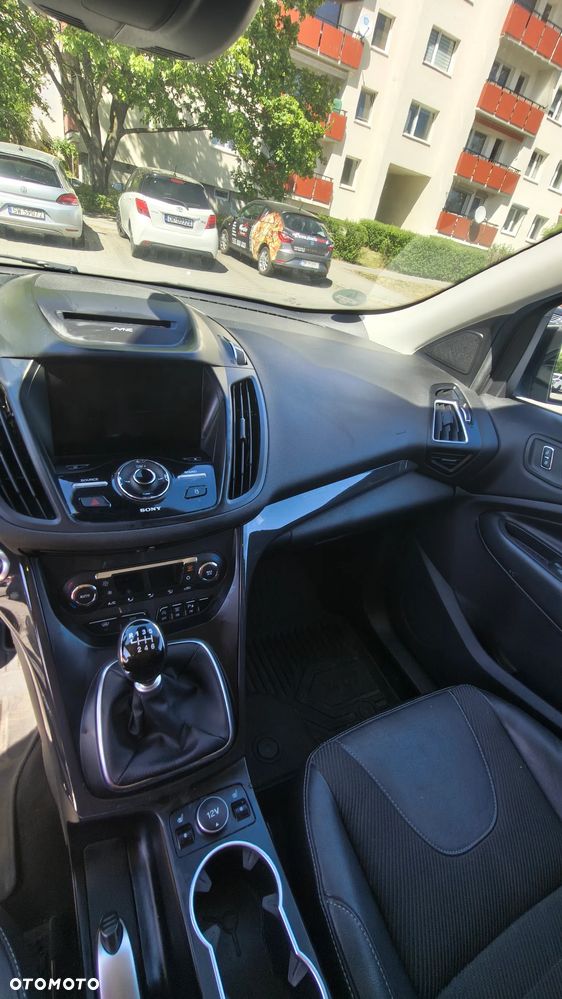 Ford Kuga 2.0 TDCi 4x4 Titanium - 6