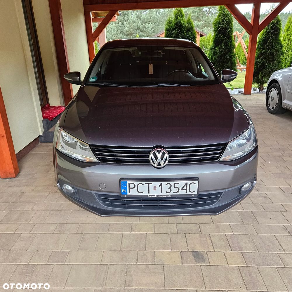 Volkswagen Jetta 2.0 TDI DPF Comfortline - 4