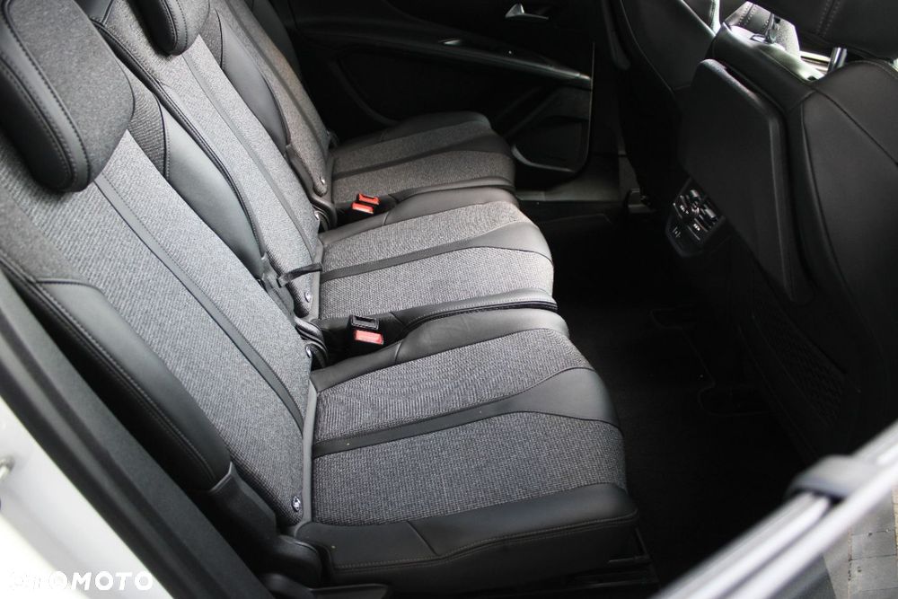 Peugeot 5008 BlueHDi 130 EAT8 Crossway - 26