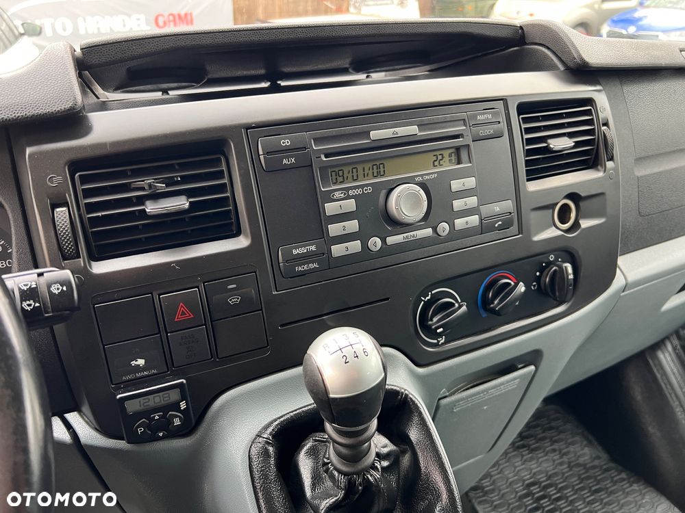 Ford Ford Transit Furgon Brygadowy 6 os. 4x4 L3H3 2.2 TDCI 125KM HAK 4x4 - 15