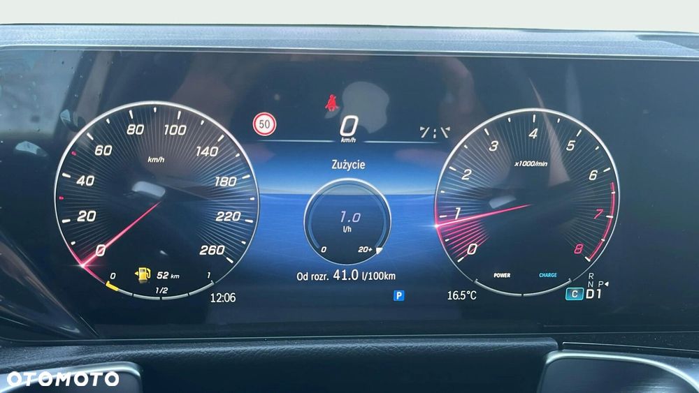 Mercedes-Benz GLB - 9