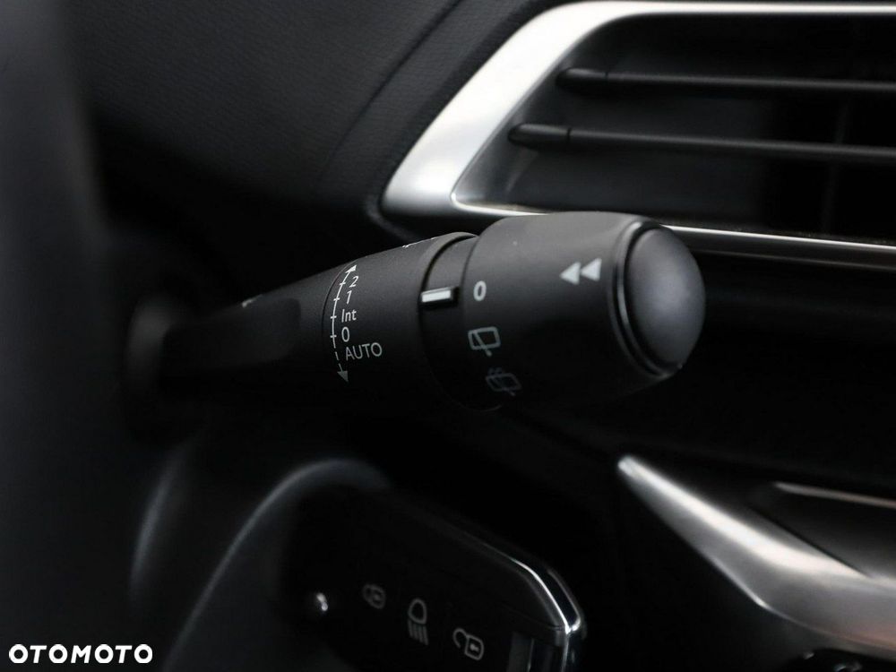 Peugeot 3008 1.5 BlueHDi Active S&S - 30