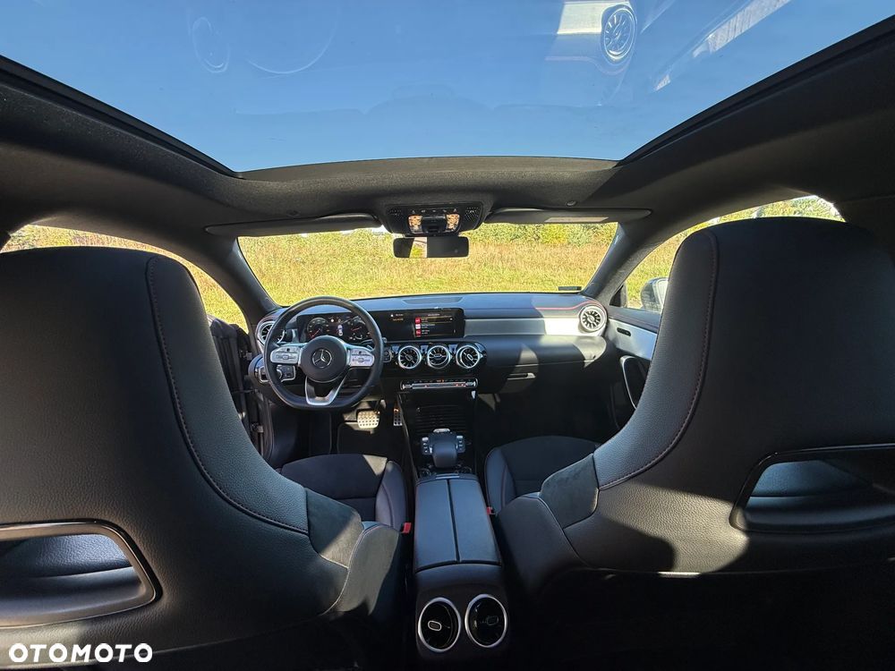 Mercedes-Benz CLA 200 4-Matic AMG Line 8G-DCT - 13