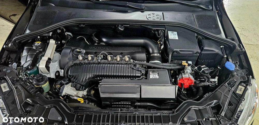 Volvo S60 2.5 T5 AWD - 29